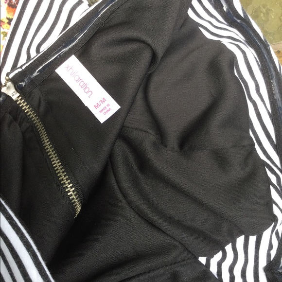 Xhilaration Strapless Darling Dress - Picture 4 of 4